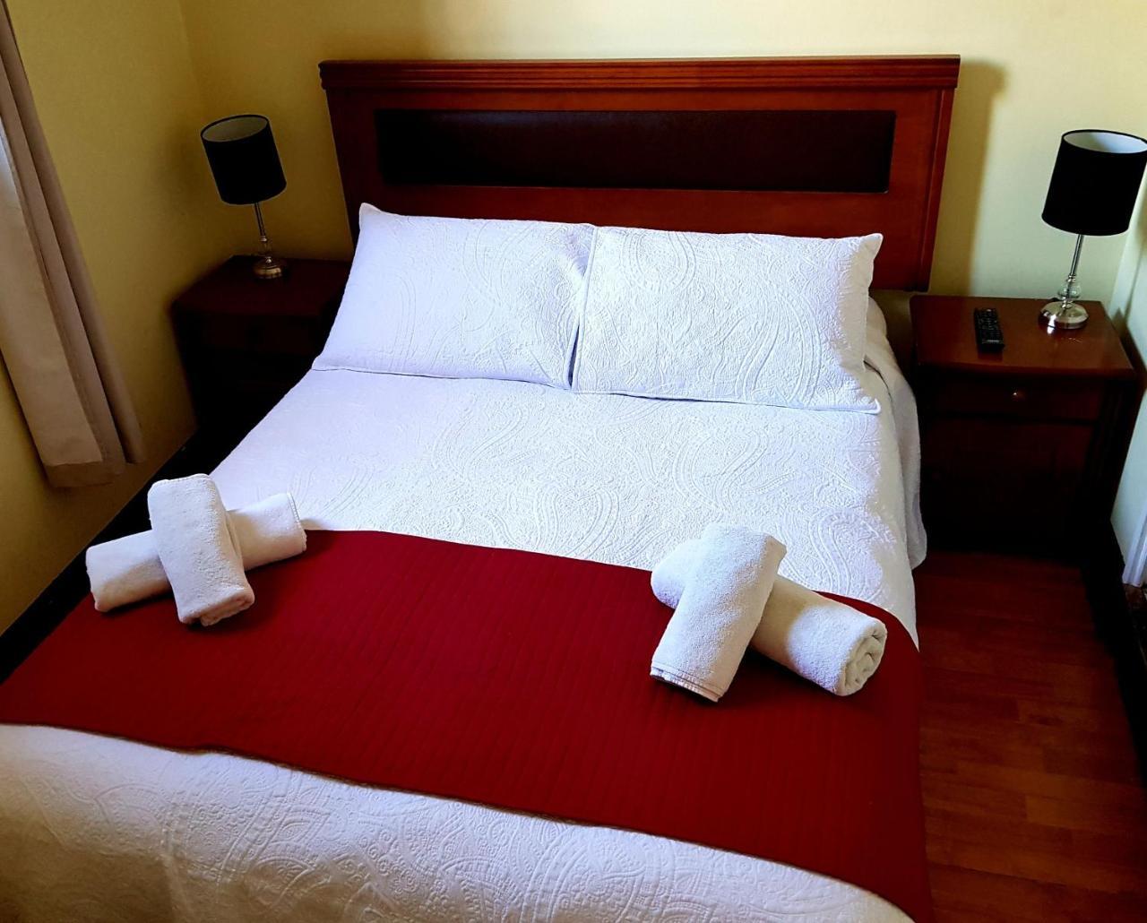 Hotel Almenas Сантьяго Экстерьер фото