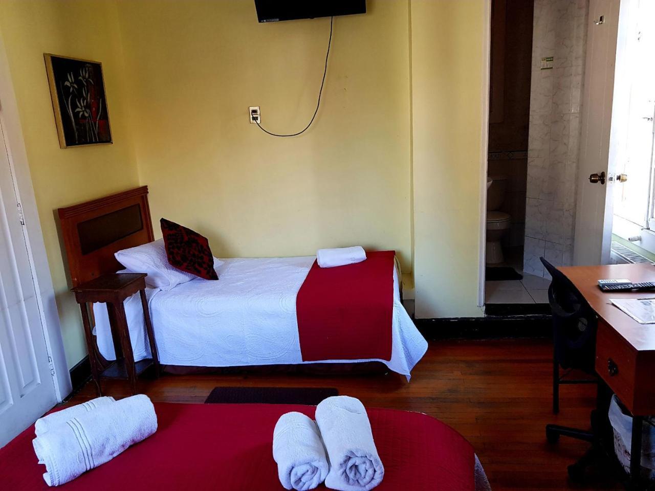 Hotel Almenas Сантьяго Экстерьер фото